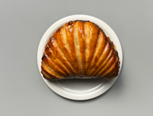 Apple chausson (turnover) (post 10 am)